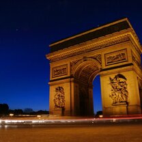 Arc de Triomphe at night. Paris School of Business
